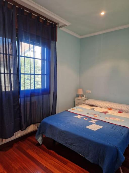 ポンテベドラ Amplia Casa Familiarヴィラ エクステリア 写真