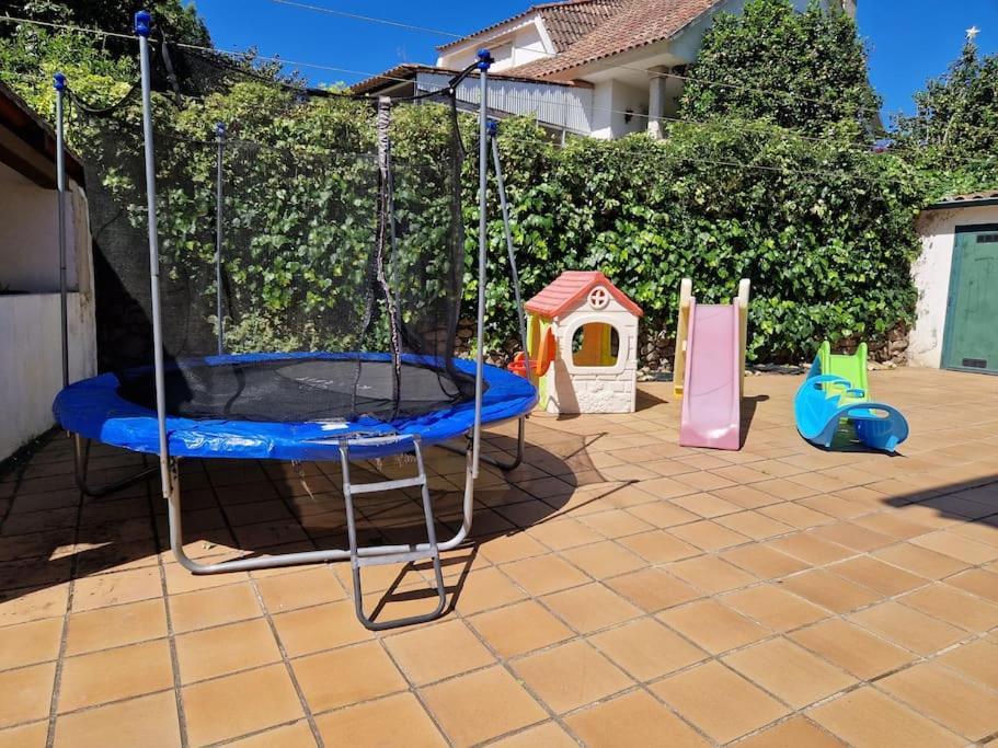 ポンテベドラ Amplia Casa Familiarヴィラ エクステリア 写真